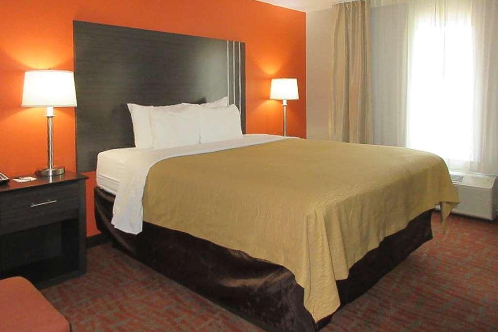 Quality Inn & Suites Fresno Northwest Bilik gambar